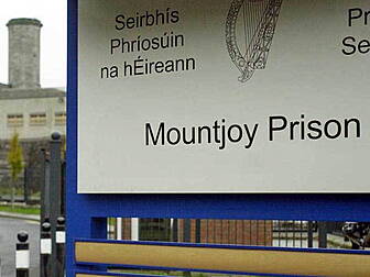2 prison officers injured in &...